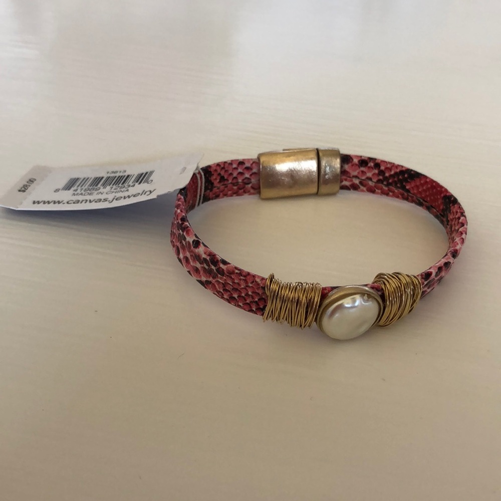 Beautiful NWT Rose Python Magnetic Bracelet!๐ - Picture 3 of 3
